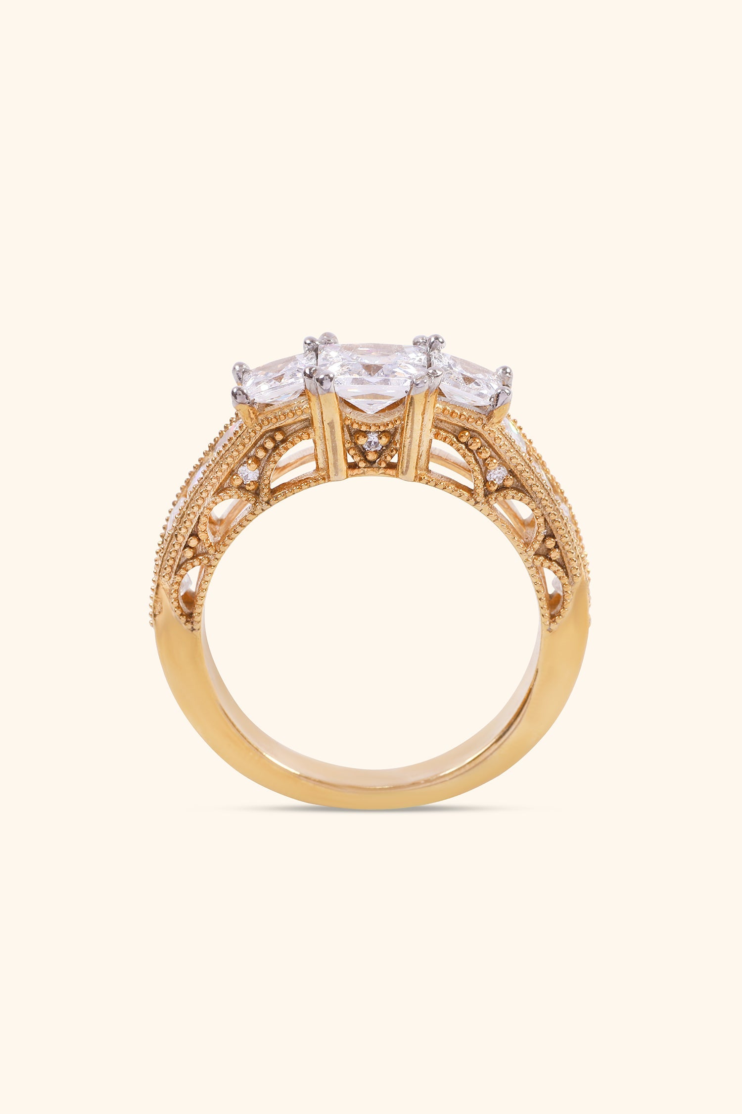 Mariana Trilogy Round Brilliant Solitaire Ring