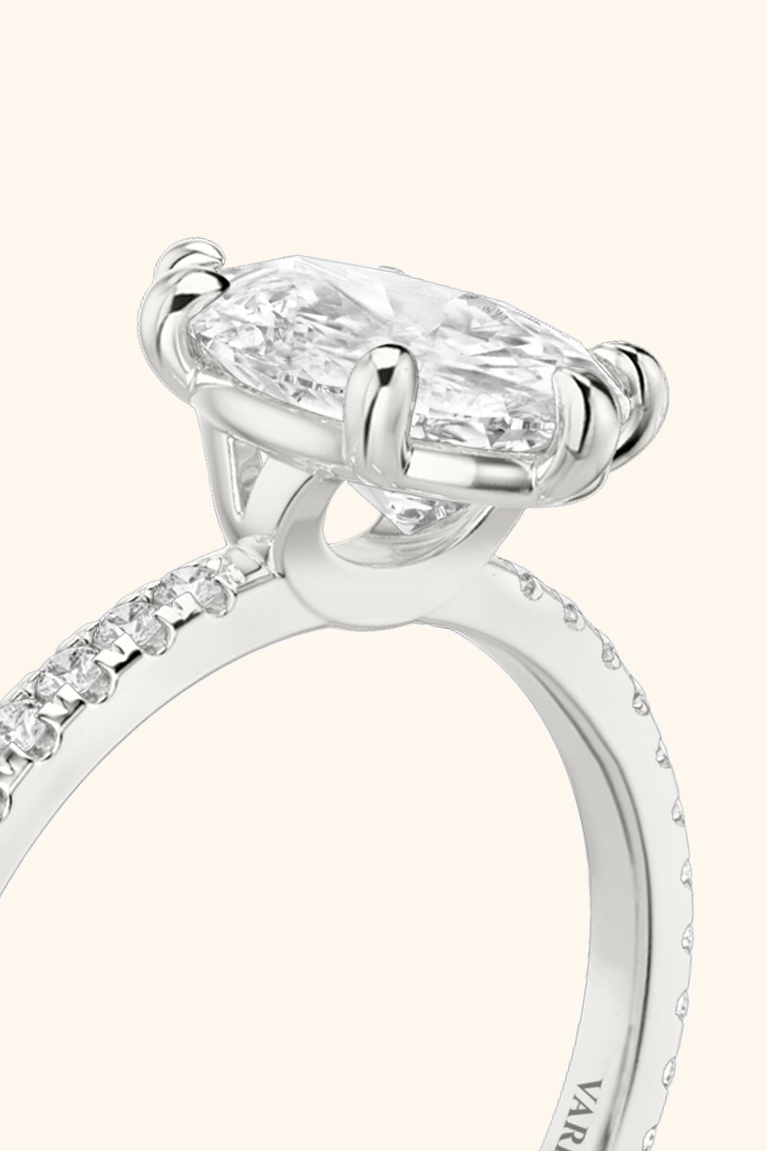 6 Prong Classic Pear Solitaire Pavé