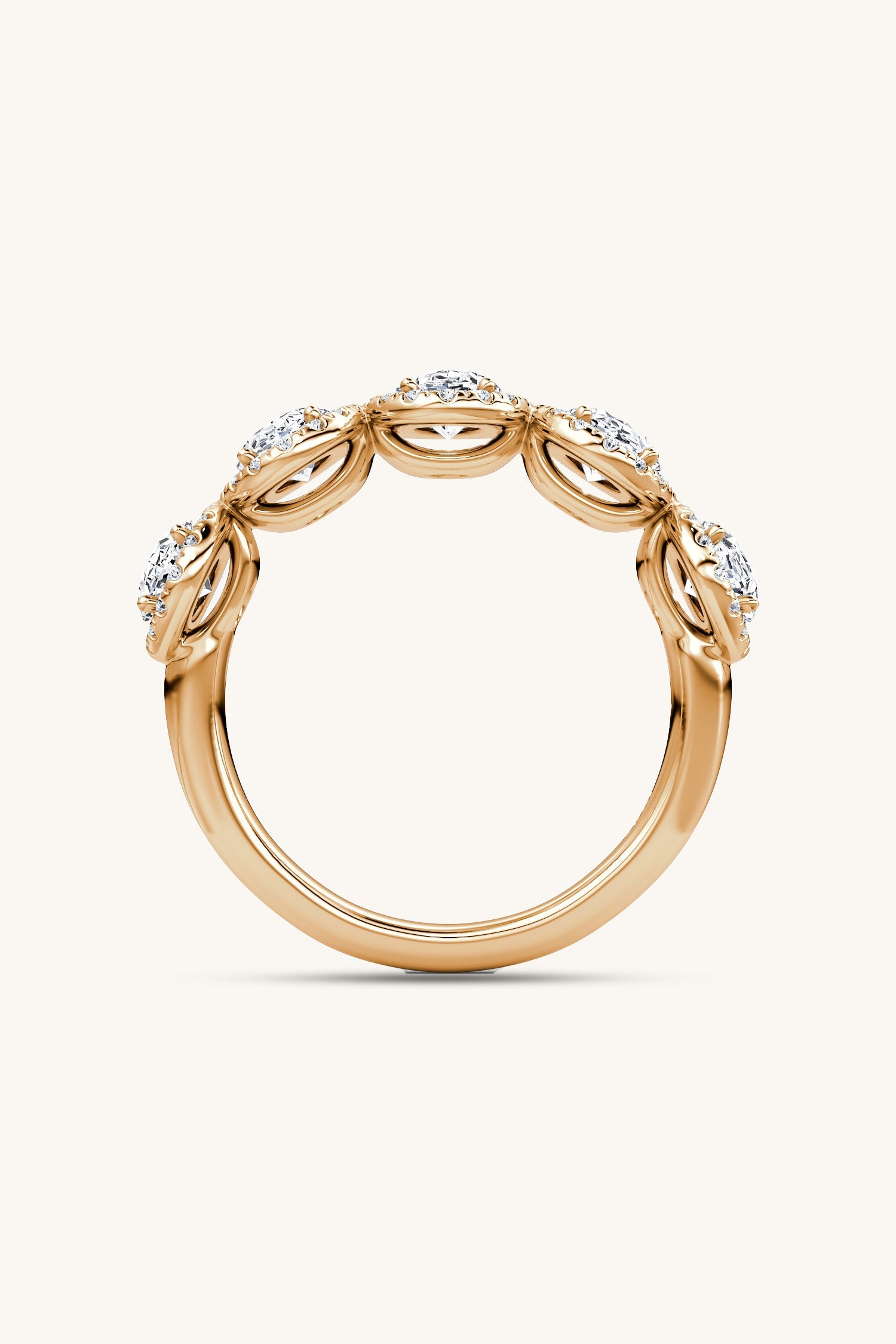 Beatriz Halo Oval Pave Band