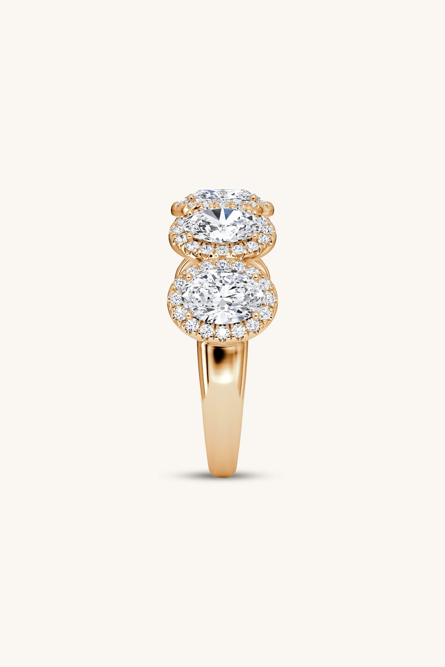 Beatriz Halo Oval Pave Band