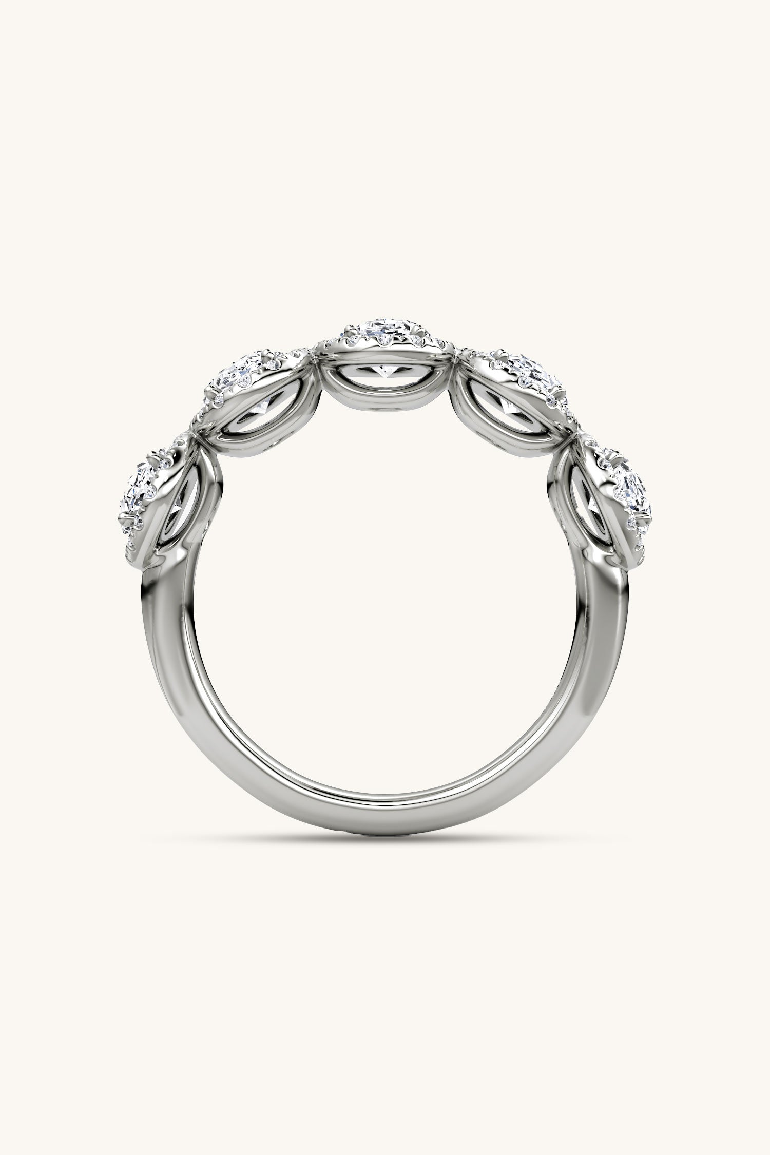 Beatriz Halo Oval Pave Band