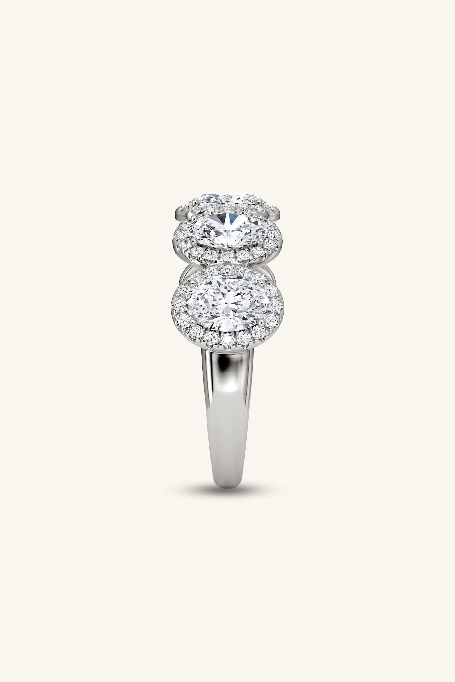 Beatriz Halo Oval Pave Band