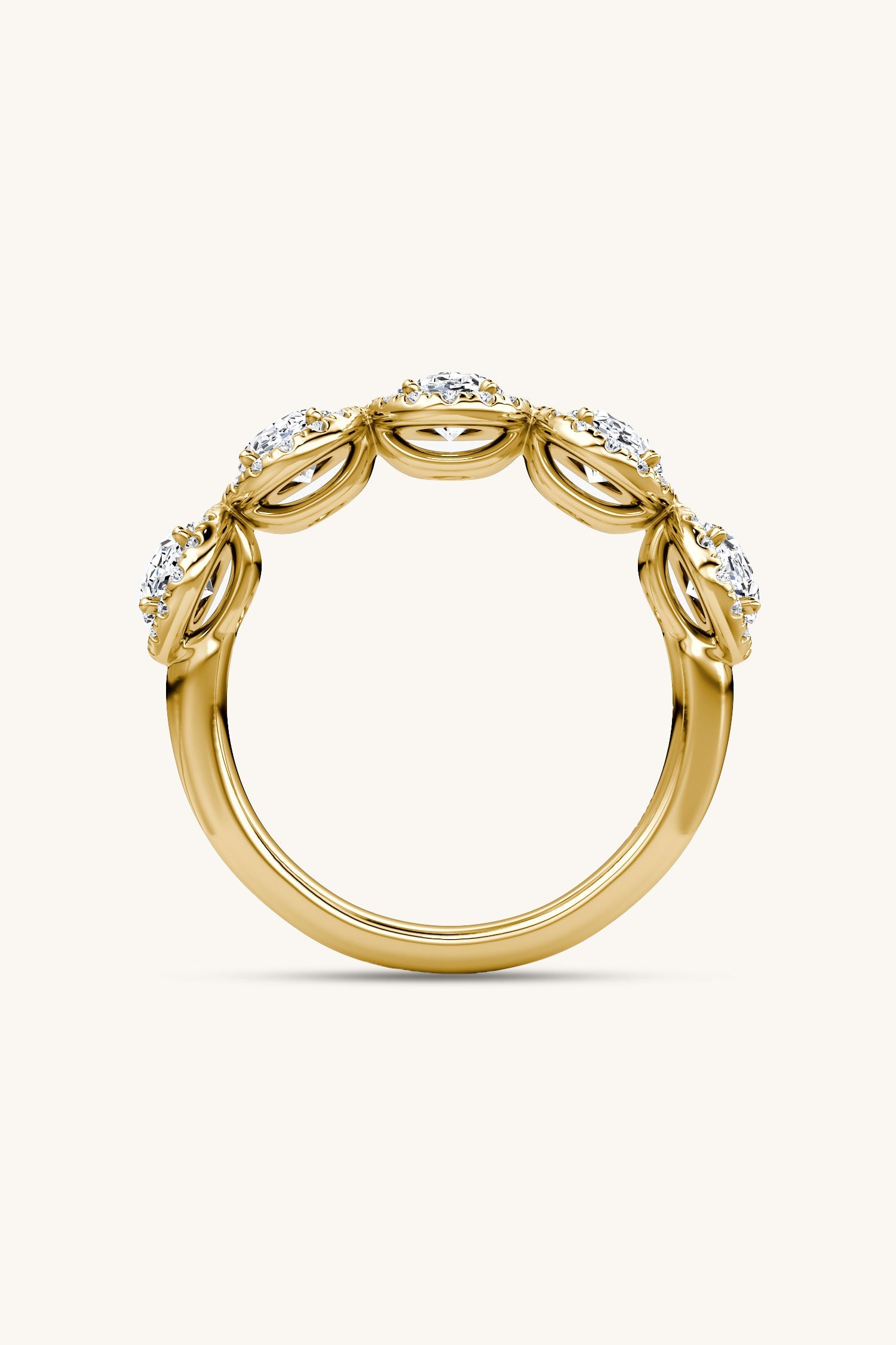 Beatriz Halo Oval Pave Band