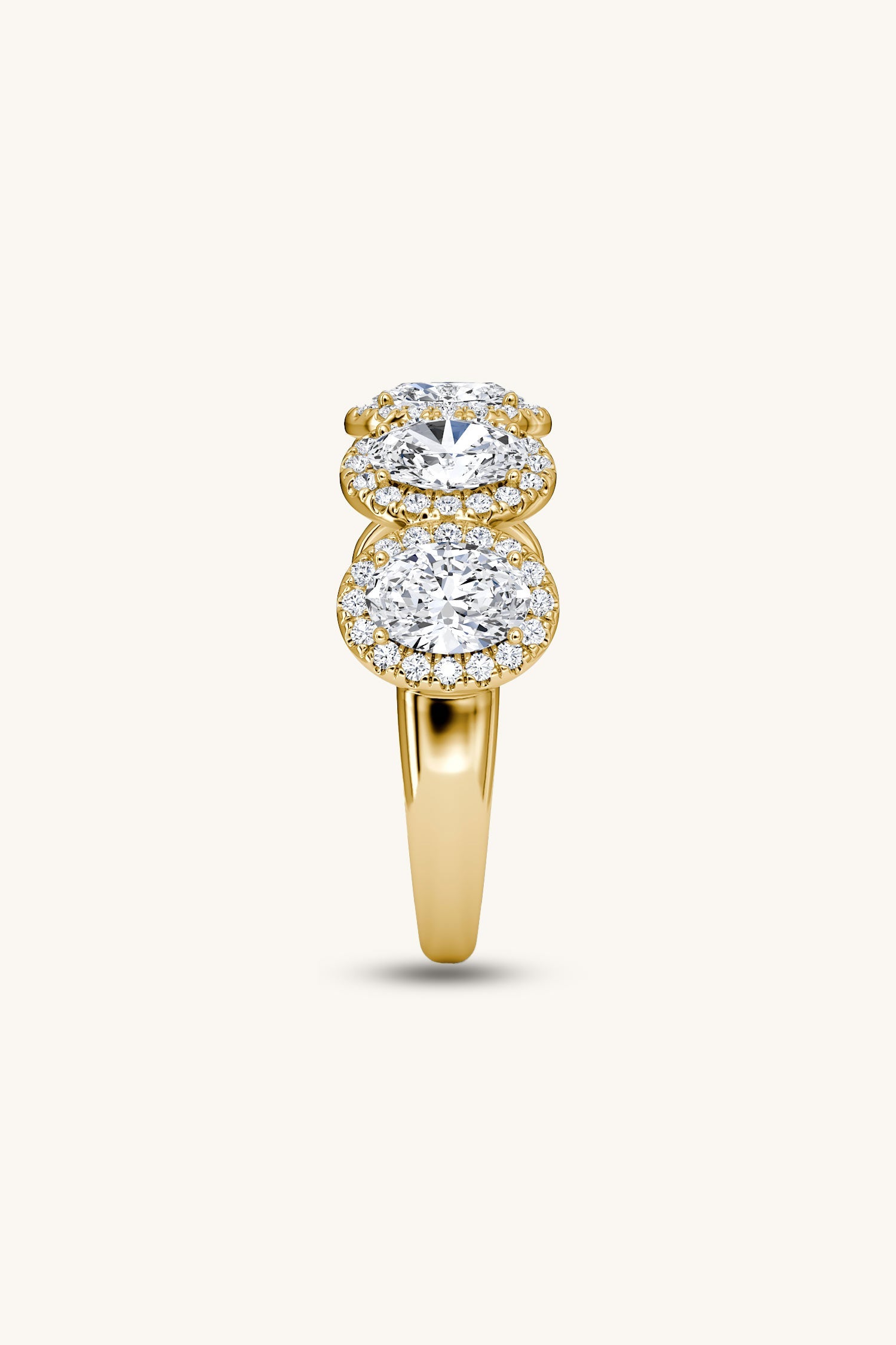 Beatriz Halo Oval Pave Band