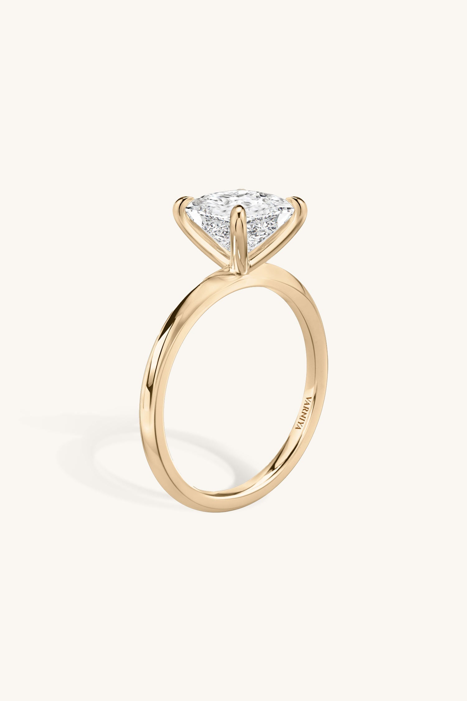 Amália Princess Solitaire Ring