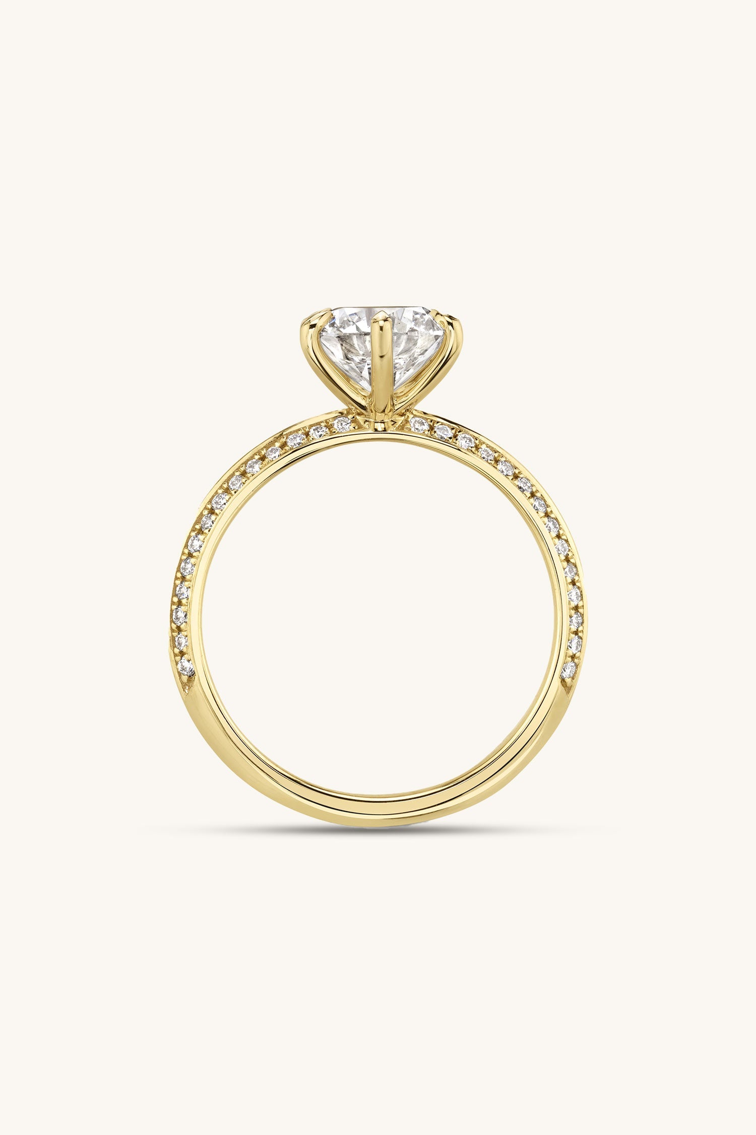 Amália Round Brilliant Solitaire Pavé Ring