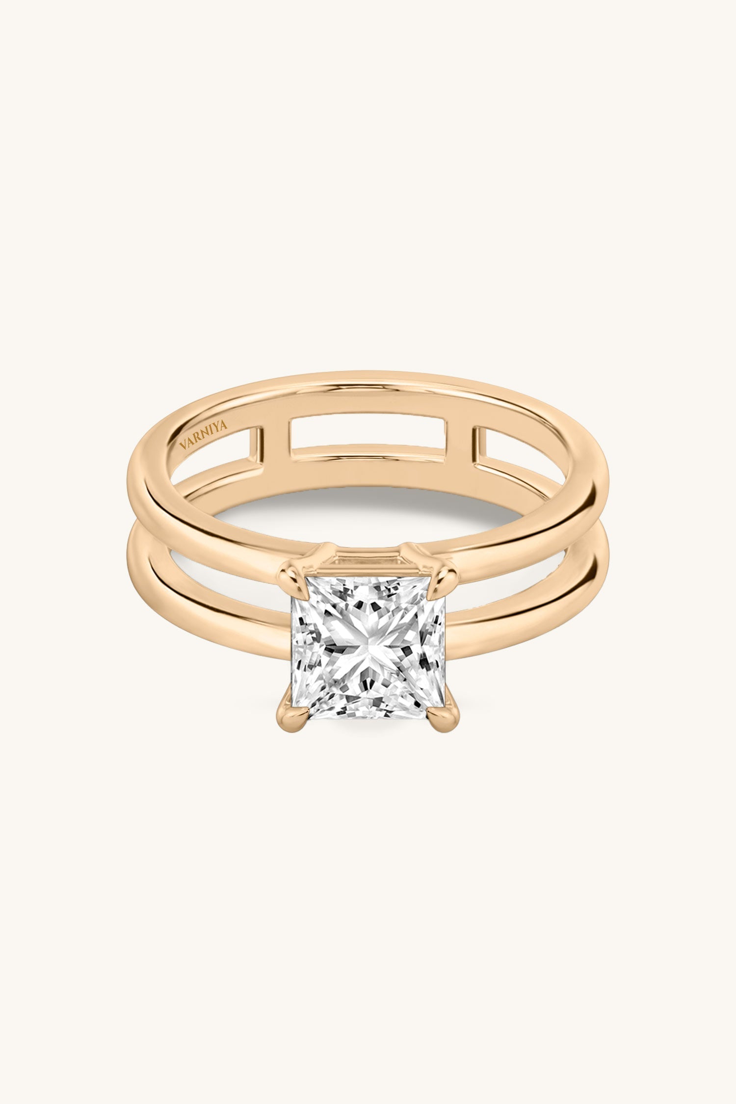 DULCE HALO ROUND BRILLIANT SOLITAIRE PAVÉ RING