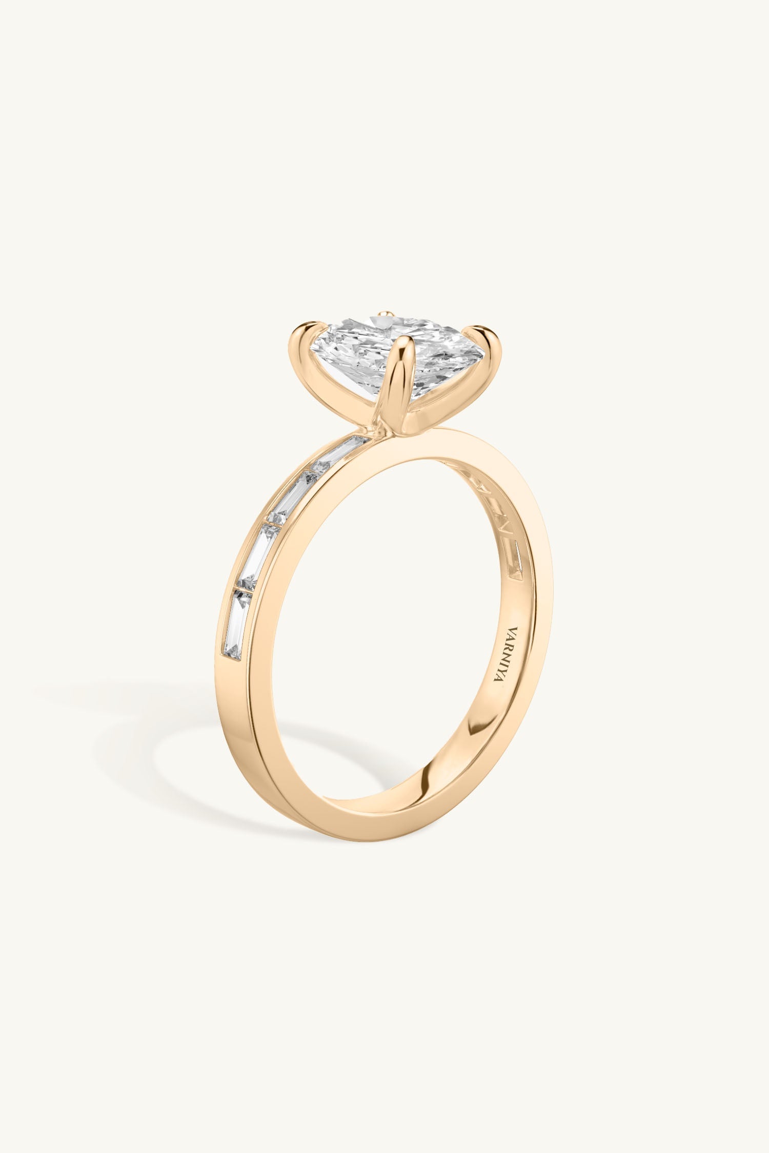 Sequinne Oval Channel Pavé Band