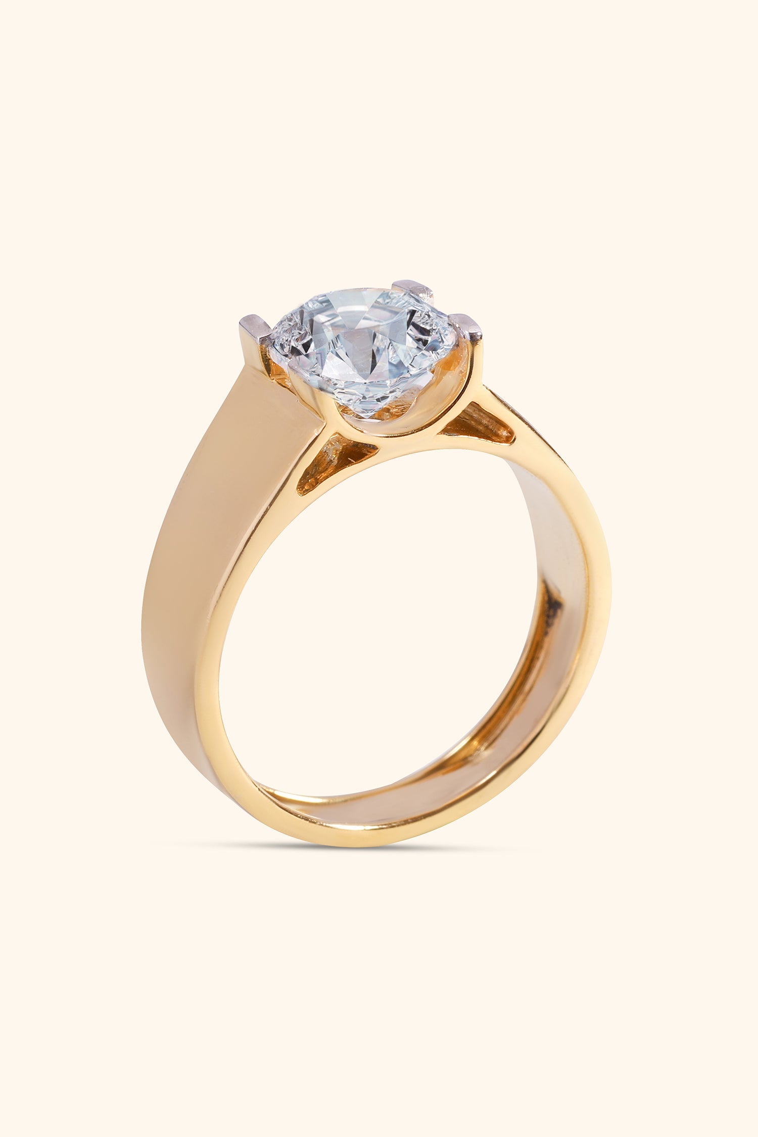 Valour Men's Band with a Round Premium Solitaire