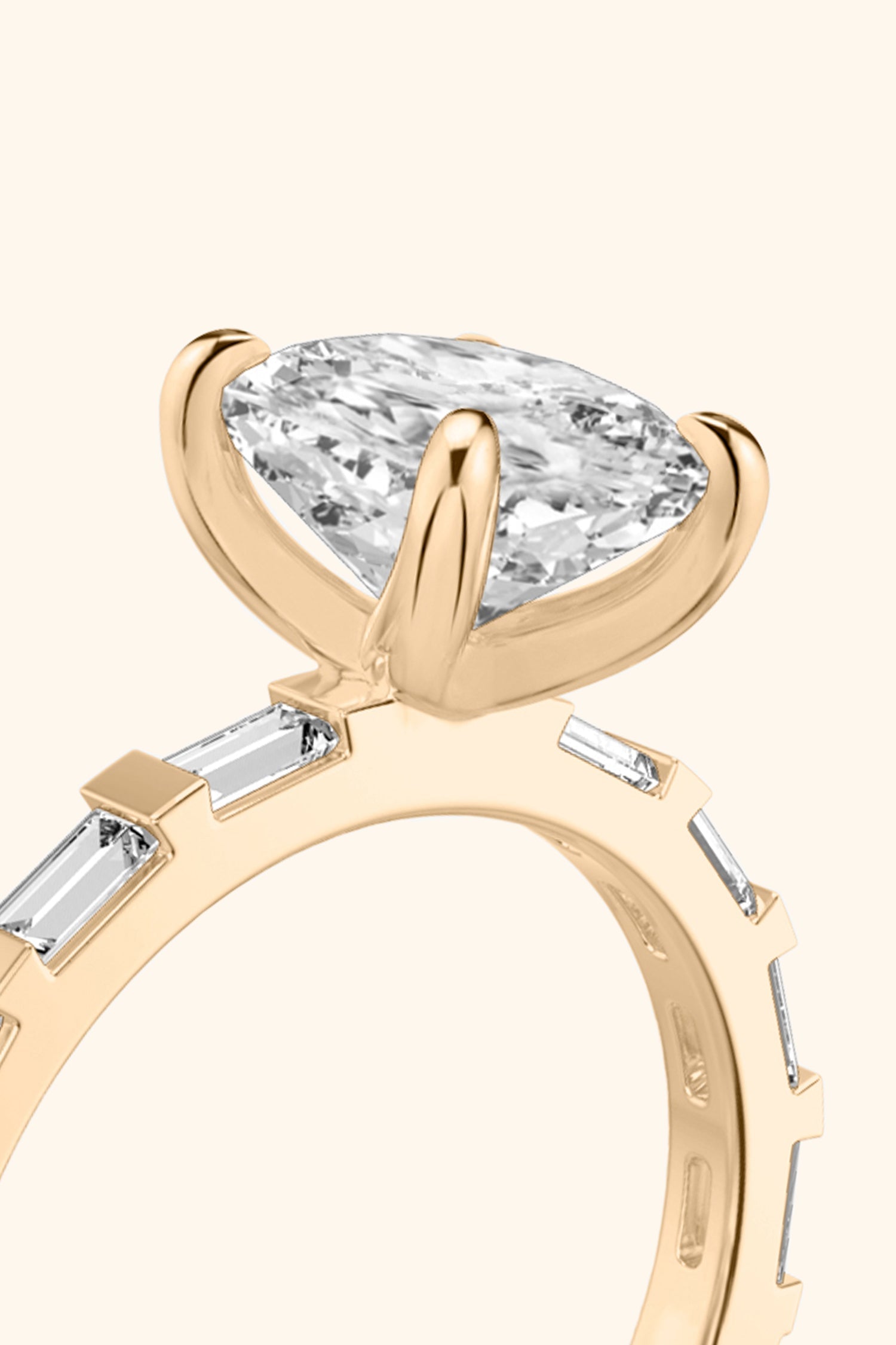 French Bar Embellished with a Cushion Solitaire