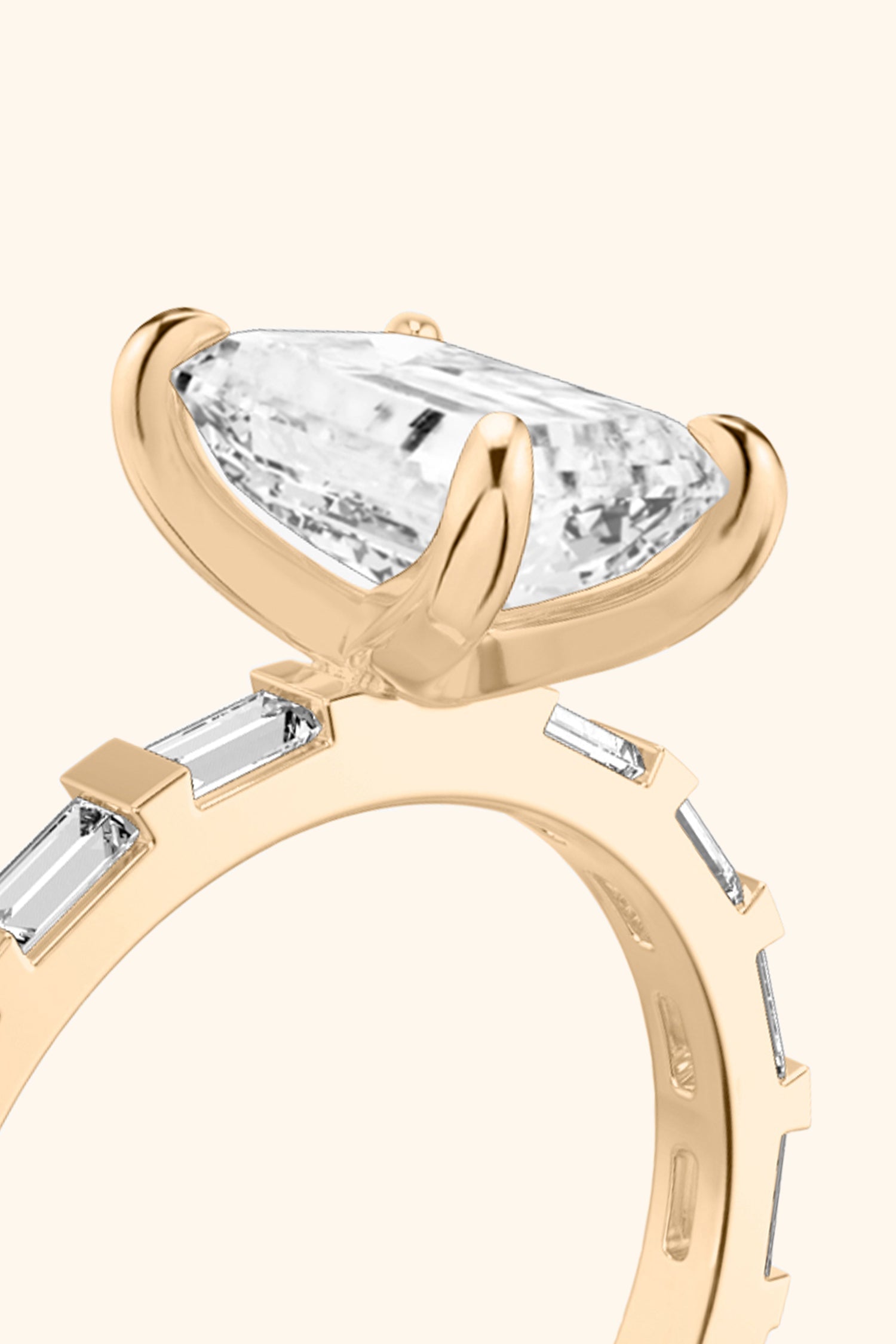 French Bar Embellished with an Emerald Solitaire