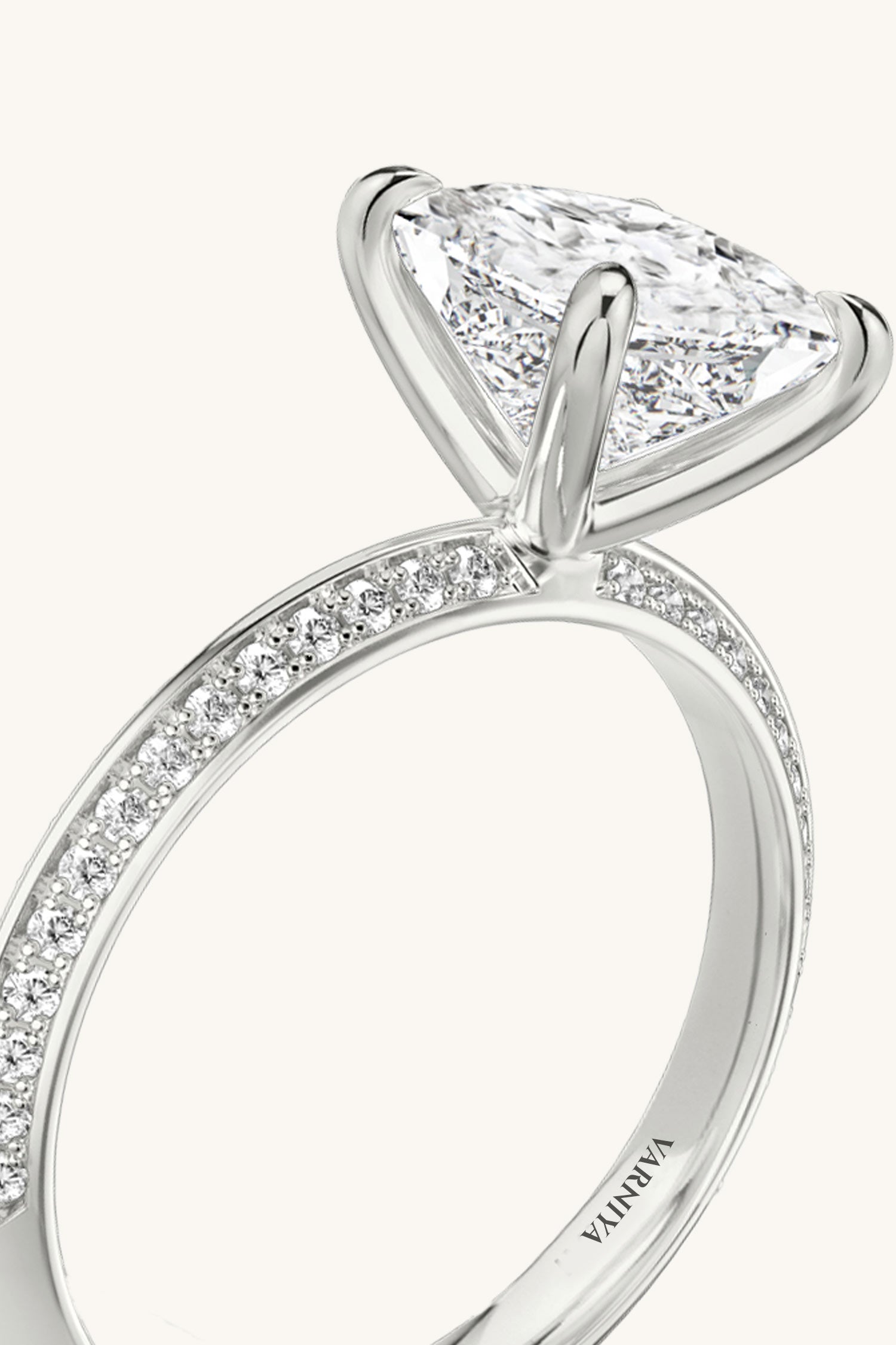 Amália Princess Solitaire Pavé Ring