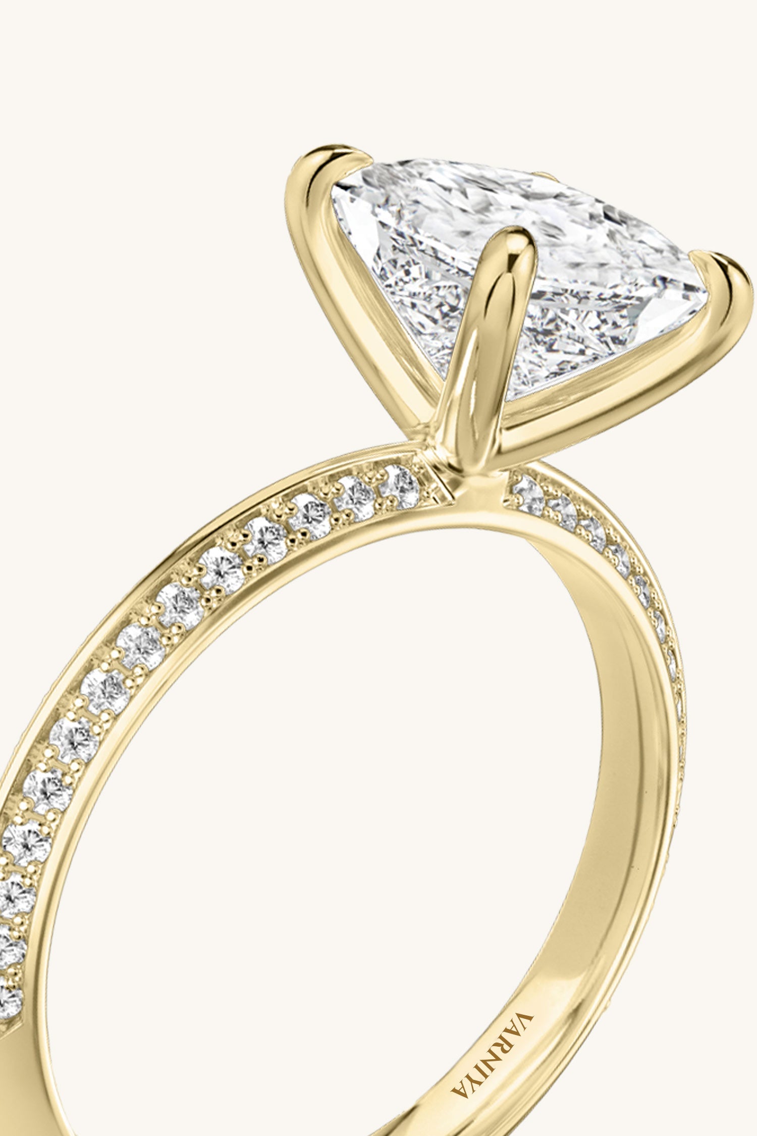 Amália Princess Solitaire Pavé Ring