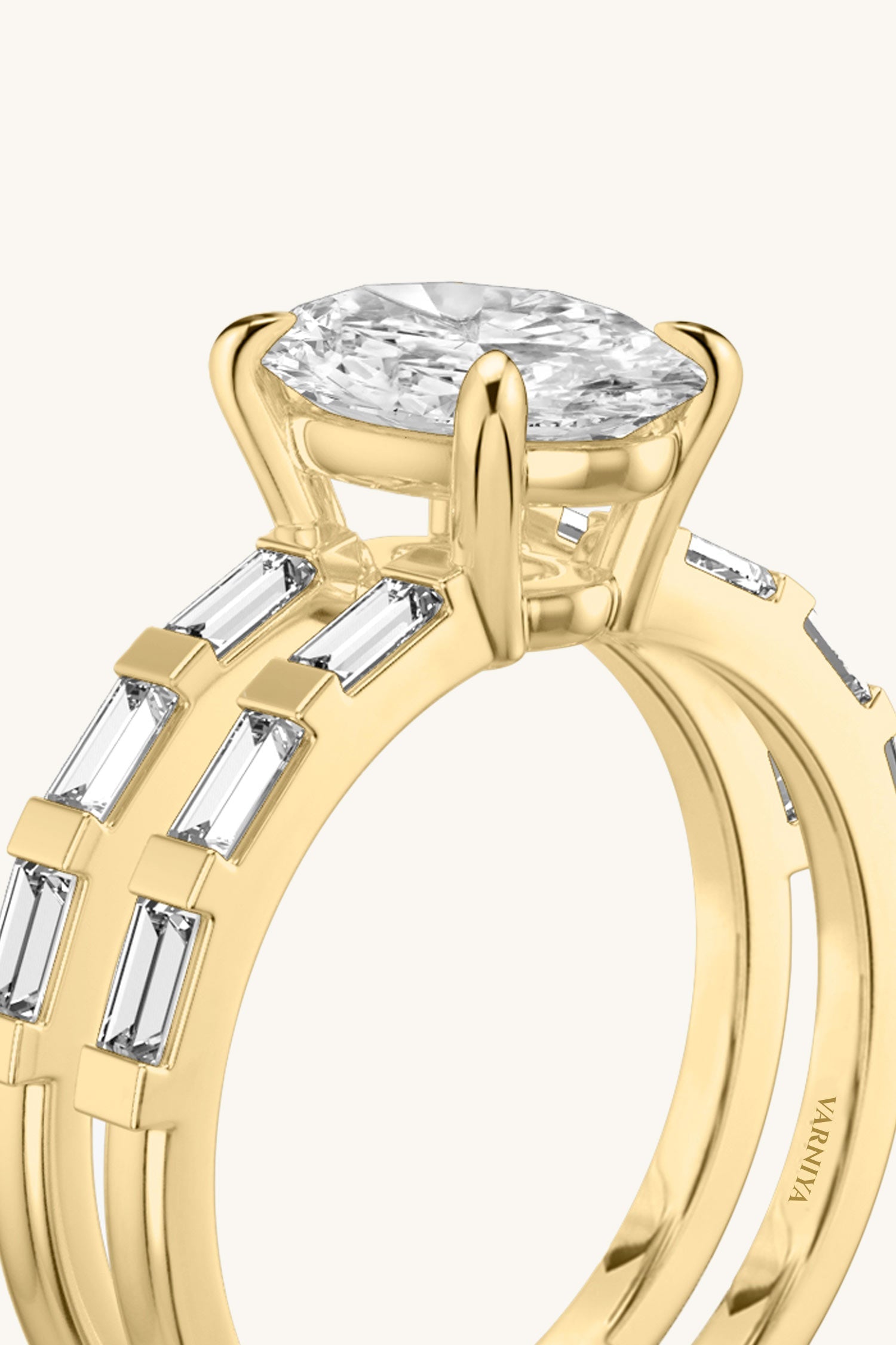 Bicephal Oval Solitaire French Pavé Best Ring