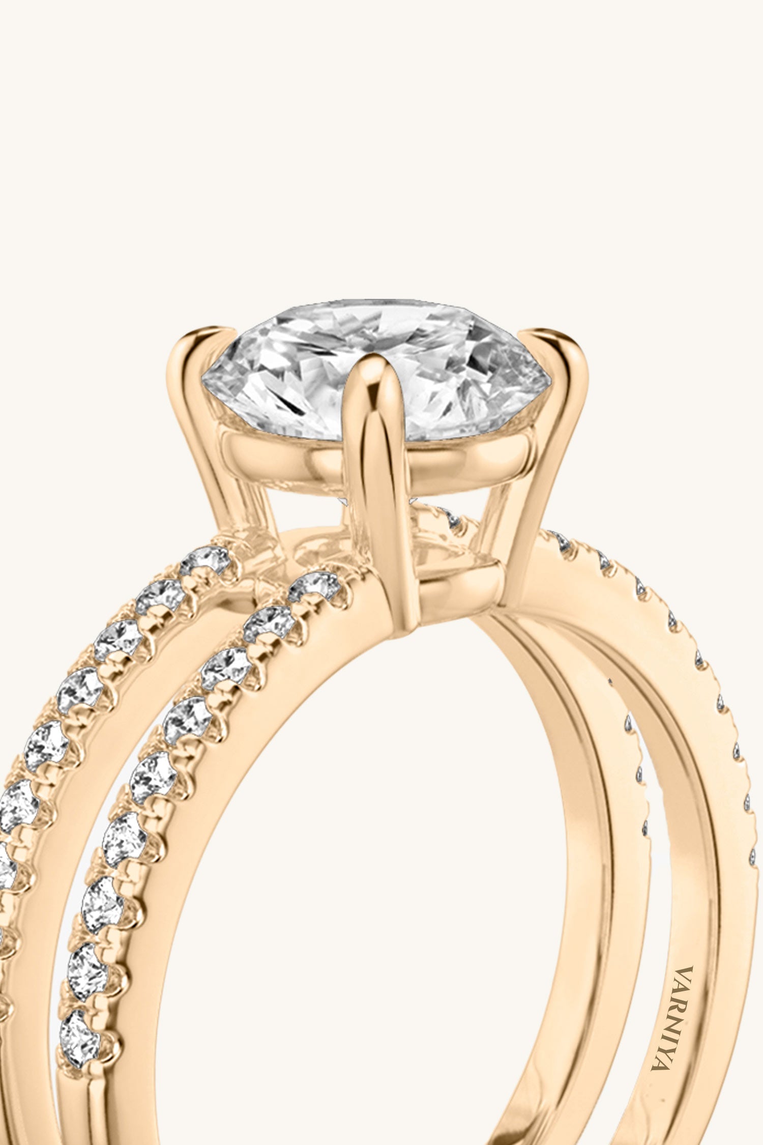 Bicephal Round Solitaire Pavé Ring