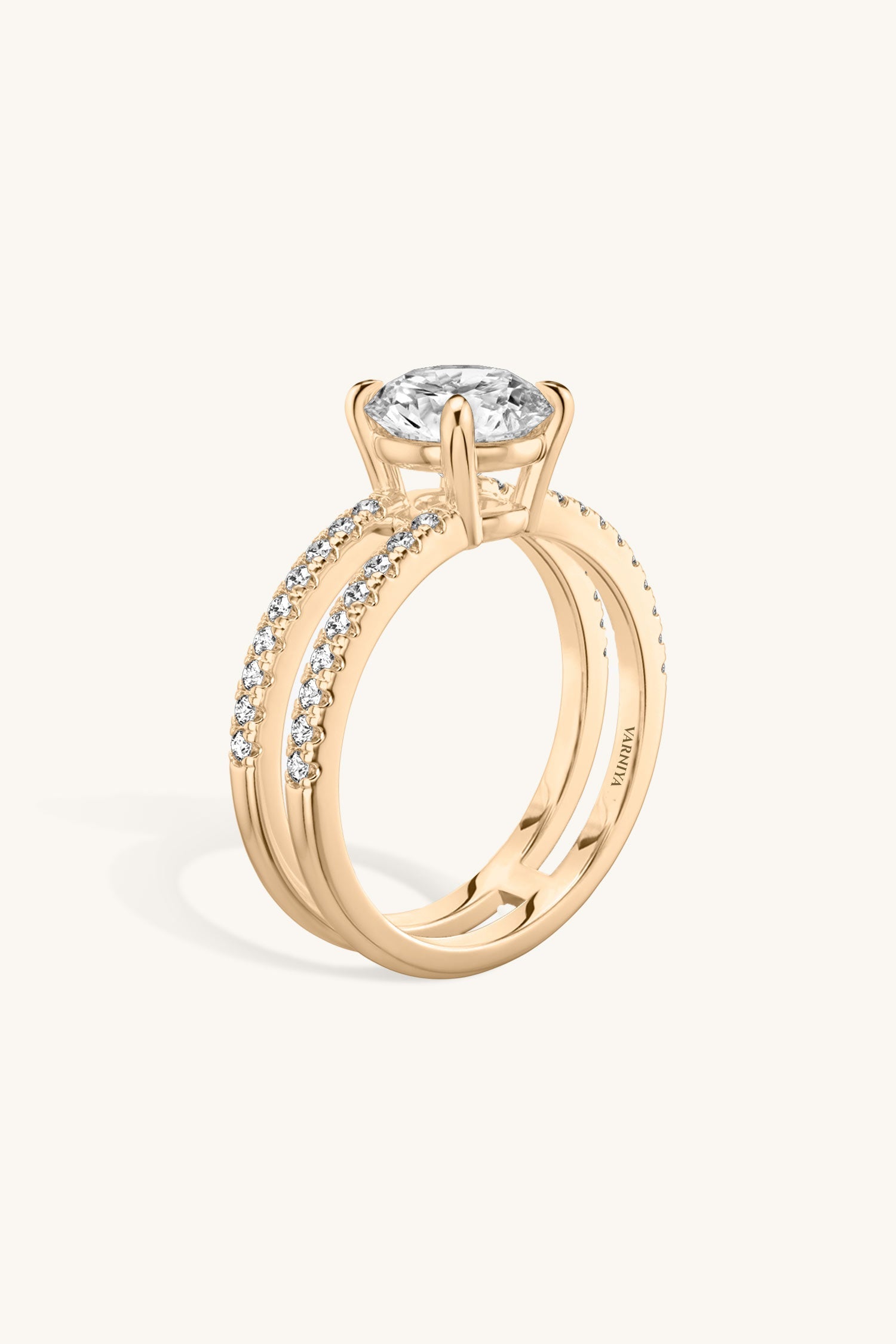 Bicephal Round Solitaire Pavé Ring