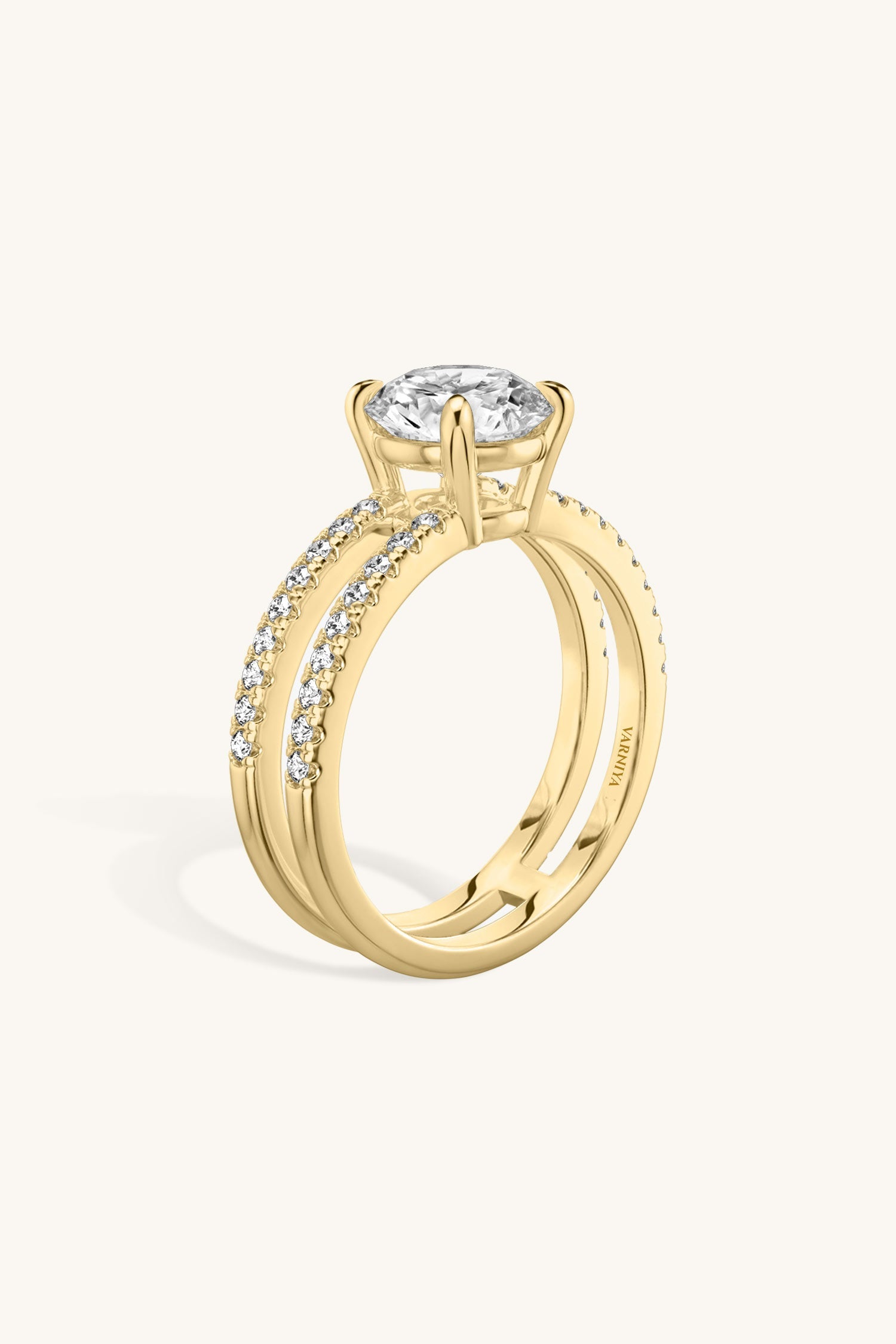 Bicephal Round Solitaire Pavé Ring